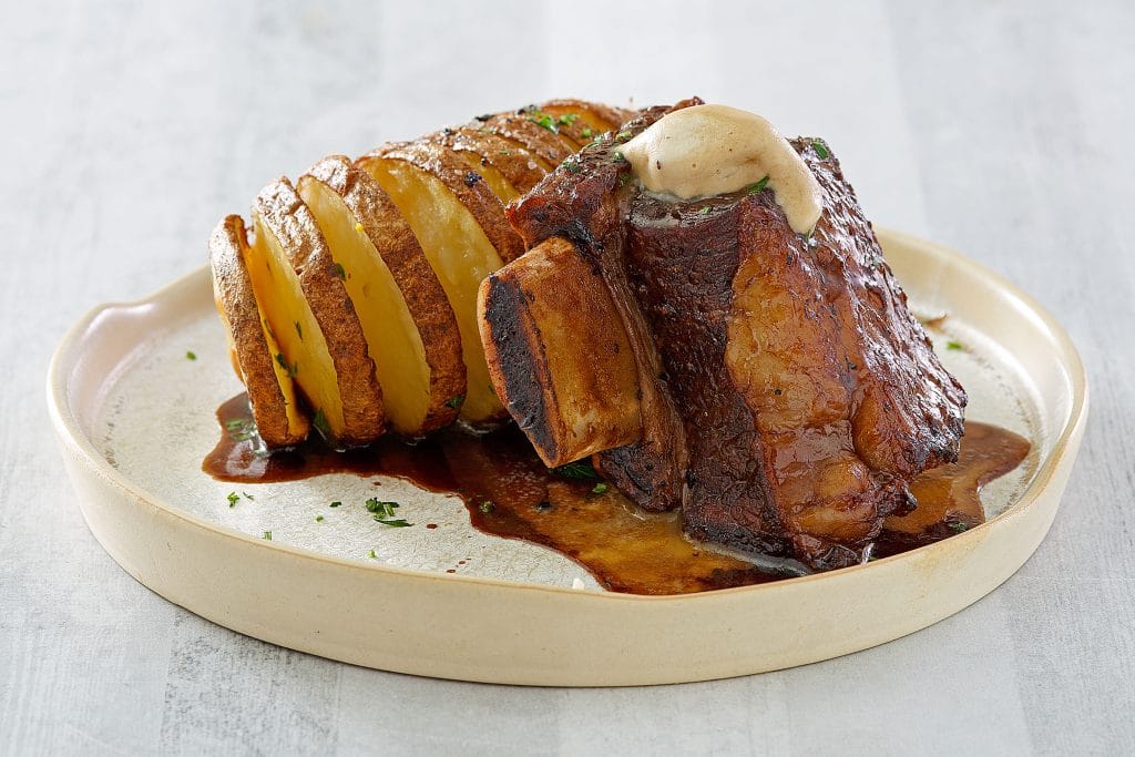 Guinness braised Short-Rib with Hasselback Potato from the Beefer
